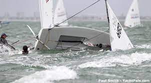 Capsizing A Sailboat Laser Sailboat Capsized Zeilen
