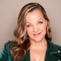 Isabel Savage's Instagram, Twitter & Facebook