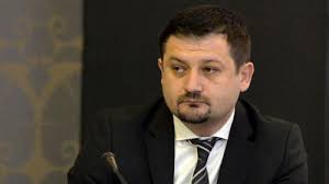 Florin cîțu, cv de premier? IncÄƒ Un Secretar De Stat Din Guvernul CioloÈ™ Uns È™ef De CÄƒtre Cabinetul CiÈ›u De Data Aceasta De Cv AtarnÄƒ È™i Un DosÄƒrel Penal