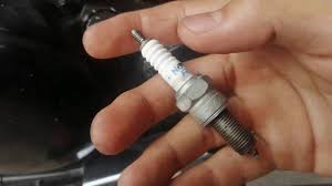 Kaitan antara spark plug dan jangka hayatnya. Tanda Spark Plug Motor Rosak