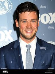 Scott Cully's Instagram, Twitter & Facebook