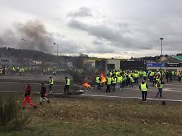Les 100 formations autour de « st avold (57) » triées par efficacité sur le marché du travail. Videos Gilets Jaunes Violents Affrontements En Moselle Un Policier Tabasse Lorraine Actu