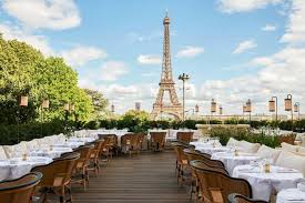 Le restaurant est ouvert du lundi matin au samedi midi. 4 Superbes Terrasses Avec Vue Pour Profiter De Tout Paris Vivre Paris