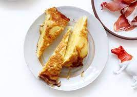 Tortilla De Patata Spanish Tortilla Recipe Recipe Recipes Spanish Tortilla Recipe Food