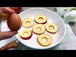 Sahne und 200 g zucker aufkochen und vom herd nehmen. Das Beruhmte Kuchenrezept Mit 1 Ei Apfelkuchen In Einer Pfanne Rezept 32 Youtube Rezepte Apfelkuchen Kuchen