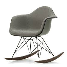 Description dimensions delivery charles & ray eames, 1950 plastic armchairs were first presented as part of the famed new york museum of modern art competition, low cost furniture design. Rocking Chair Eames Vitra Off 60