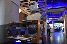 El mesero película completa amazon prime. Te Presentamos A Ginger Un Simpatico Robot Mesero Digital Trends Espanol