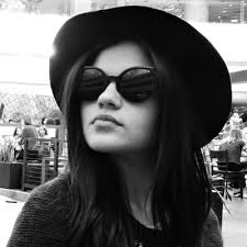 Valerie Makowski's Instagram, Twitter & Facebook