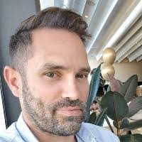 Michael Neylan's Instagram, Twitter & Facebook