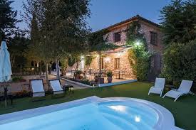 Ubicada en el parque natural de fuentes carrionas y fuente. 25 Hoteles Rurales Con Encanto Para Una Escapada Inolvidable Hoteles Casas Rurales Casas De Campo