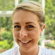 Anne Jenks's Instagram, Twitter & Facebook