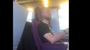 Elle se fait harceler sexuellement dans le métro et décide de filmer son agresseur pour montrer son quotidien. Une Femme Filme Et Denonce Un Homme En Train De Se Masturber Dans Le Tgv Lci