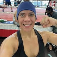 Suzana Rodriguez Griffin vs. Helen Lucero, Round One