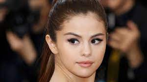 Seperti kutipan lagu bruno mars, anda cantik apa adanya. mari kita sebagai sesama wanita saling menginspirasi dan mendukung satu sama lain. 10 Wanita Paling Cantik Di Dunia Tahun Ini