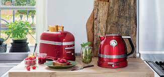 Kitchenaid empire red 2 slot design toaster and 1 5 litre kettle. Kettle And Toaster Set Kitchenaid Premium Kitchen Appliances Kitchenaid Uk