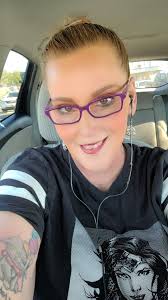 Are there people in San Diego interested in casual hangouts or karaoke?