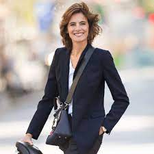 Ines de la fressange annecy. Ines De La Fressange Lance Ses Parfums Or Choc Et Blanc Chic Signes Ines De La Fressange Paris Elle