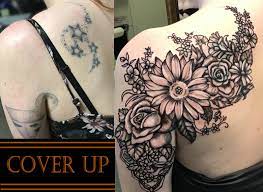 | tattoos schulterblatt, 1001 + idee per tatuaggio donna con i disegni più popolari, die besten 25+ tattoo unterarm frau ideen auf. Tattoo Cover Up Rosen