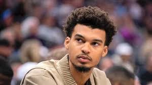 Alex Mclaughlin's Instagram, Twitter & Facebook