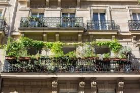 Diy garden garden plants flowers garden pansies container gardening plants flower garden balcony railing planters. Trending On Gardenista The French Inspired Garden Remodelista