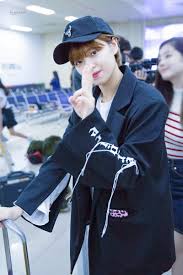 Jeongyeon Airport Fashion Twice Airport Fashion Nayeon Airport Fashion Jeongyeon 2016 Kpop Idol Airport Fashion Idol A Twice Twice Jungyeon Airport Style