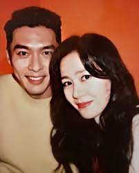 Jun 01, 2021 · kim yun jin (ode to my father) and na moon hee (love+sling) make special appearances in the film. Hyun Bin Son Of Ye Jin From Friends To Lovers