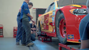 To become a nascar driver, it doesn't necessarily mean that one has to depend on his raw racing talent. Nascar Tech Auto Technicians Keep Drivers Safe Nascar Technical Institute Youtube