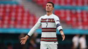 Cr7 did a similar thing with coca cola on monday. Wucmfgkjzmwsfm