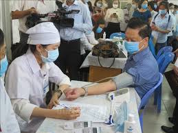 Công nhân là những người được ưu tiên tiêm trước. Tiem Vaccine Phong Covid 19 Cho Cong Nhan Trong Cac Doanh Nghiá»‡p á»Ÿ Cáº§n ThÆ¡ Baotintuc Vn