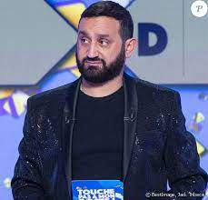 Изучайте релизы cyril hanouna на discogs. Cyril Hanouna L Histoire De Son Deuxieme Prenom En Lien Avec Un Ancien President Purepeople