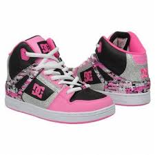 Black And Pink Womens Dc Shoes Pin By Lyndsey Brown On Fashion Dc Shoes Girls Dc Shoes Adidas Shoes Women