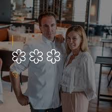 La sortie du guide michelin 2021 a été maintenue en dépit de la crise sanitaire et de la fermeture des restaurants pendant six mois sur douze. Bedr2cfb8eg Mm