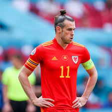 Dutch referee bjorn kuipers will take charge of england's euro 2020 final against italy at wembley with the experienced official previously overseeing six uefa finals by oli gamp for mailonline published: Gareth Bale S Mammoth Net Worth To Allow Him Luxurious Retirement And Plenty Of Golf Days Daily Star