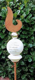 Handgetöpferte hühner zum hängen für haus und garten, dekoration, handgemacht, keramik, ton, getöpfert, gartenhänger, wasserdicht, unikat. Gartenstecker Stele Edelrost Edelstahl Keramik Flamme Gartendekorationen Shop