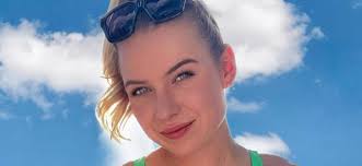 Beaux Raymond Turns Heads In Her Valentine's Day Lingerie