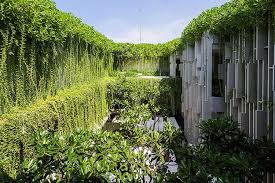 Lush Spa In Vietnam Is Like A Modern Age Hanging Gardens Of Babylon Green Architecture Gardens Of Babylon Landscape Architecture