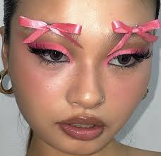 Anne Kato (anneeeekato)