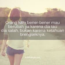 Kata mutiara atau kata2 bijak adalah sebuah rangkaian kalimat indah dan bermakna sungguh dalam yang bisa memberikan inspirasi dan motivasi bagi siapapun yang membacanya. Gambar Foto Dp Bbm Kecewa Curhat Melalui Gambar