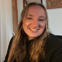 Alison Mansfield's Instagram, Twitter & Facebook