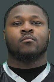 Gary Young Jr. elevates Raiders; dominating defense