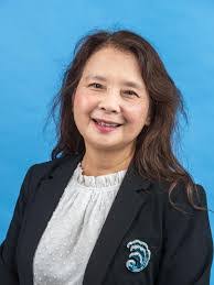 Kimberly Reinhardt's Instagram, Twitter & Facebook