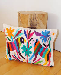 Housse Animaux Tienda Elena Mode Et Inspiration Mexicaine Housses Housse De Coussin Coussin Brode