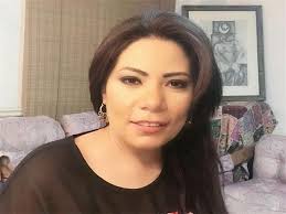 السيد الخطأ مترجم اطرق بابي مدبلج. Ø¥ÙŠÙ…Ø§Ù† Ø§Ù„Ø³ÙŠØ¯ ØªØµØ¯Ù… Ø¬Ù…Ù‡ÙˆØ±Ù‡Ø§ Ø±ØºØ¨Ø© Ù…Ù„Ø­Ø© ÙÙŠ ØªØ±Ùƒ Ø§Ù„Ù…Ù‡Ù†Ø© Ù…ØµØ±Ø§ÙˆÙ‰