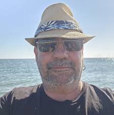 Any local tree surgeons here? A company gave me a estimate while working