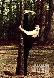 Jean claude van damme showing his awesome moves. Jean Claude Van Damme King Of Jcvd Fanbassador Turkey Facebook