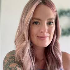 Anyone know a great bakery (or baker) in/near Slidell that makes beautiful  and tasty wedding cakes? Wedding is ij March 2026, so looking for someone  available around then. Thanks in advance! 💕 |