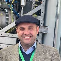 700+ profilů „Tuset“