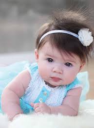 April/May 2012 On the Minds of Moms by