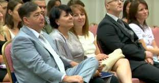 A felcsúti dollármilliárdos szerint megrágalmazták. Gyere Es Add El A Lelked Fiatalon Meszaros Lorinc Alapitvanya Szeduletes Karrierrel Kecsegtet Magyar Narancs