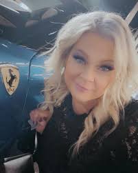 Tara (@theunitedstateoftara) • Instagram photos and videos